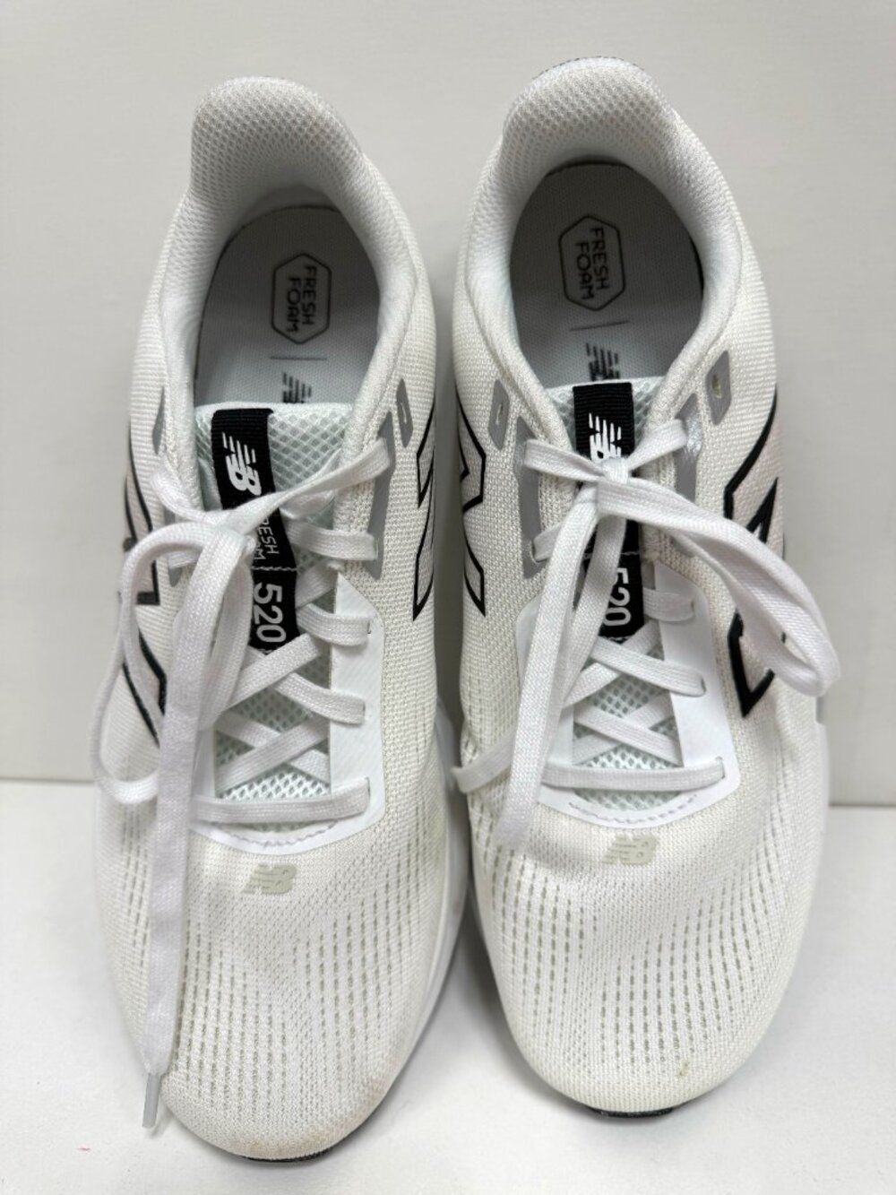 New Balance 520 v9 - Picture 4 of 12